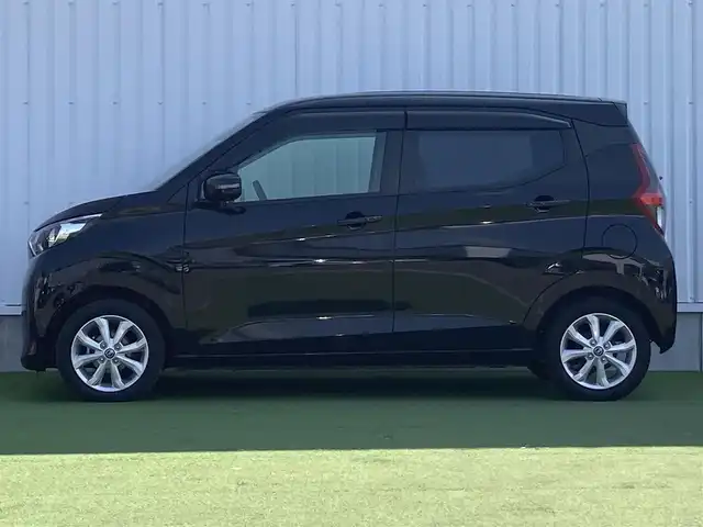 日産 デイズ X 香川県 2023(令5)年 2.5万km ブラック 登録時走行距離：24601km/ディーラーＯＰナビ　/フルセグＴＶ　/全方位カメラ　/ＥＴＣ２．０　/純正ドラレコ　/ステリモ　/純正フロアマット　/オートライト　/純正ＡＷ　/レーンキープ　/横滑り防止　/コーナーセンサー　/プッシュスタート　/スマートキー