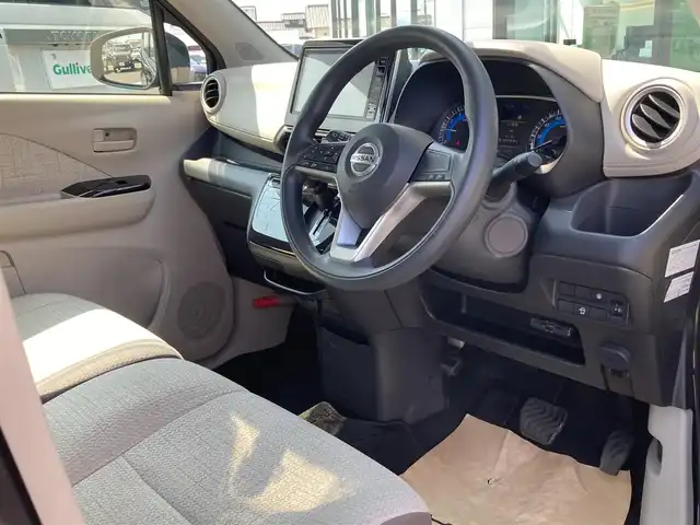 日産 デイズ X 香川県 2023(令5)年 2.5万km ブラック 登録時走行距離：24601km/ディーラーＯＰナビ　/フルセグＴＶ　/全方位カメラ　/ＥＴＣ２．０　/純正ドラレコ　/ステリモ　/純正フロアマット　/オートライト　/純正ＡＷ　/レーンキープ　/横滑り防止　/コーナーセンサー　/プッシュスタート　/スマートキー