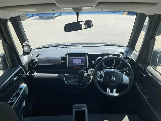 ホンダ Ｎ ＢＯＸ カスタム G SSパッケージ 和歌山県 2017(平29)年 9.6万km クリスタルブラックパール (株)IDOMが運営する【じしゃロン和歌山店】の自社ローン専用車両になります。こちらは現金またはオートローンご利用時の価格です。自社ローンご希望の方は別途その旨お申付け下さい/純正ナビ(AM/FM/CD/DVD/ワンセグ/BT)/アイドリングストップ/ETC/バックカメラ/片側パワースライド