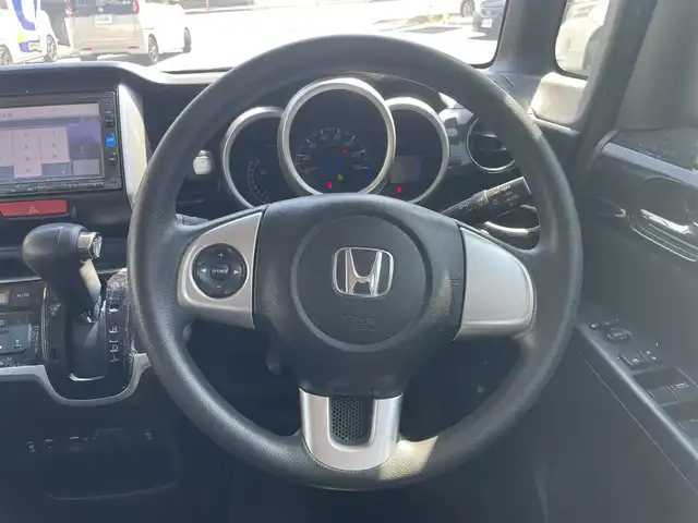 ホンダ Ｎ ＢＯＸ カスタム G SSパッケージ 和歌山県 2017(平29)年 9.6万km クリスタルブラックパール (株)IDOMが運営する【じしゃロン和歌山店】の自社ローン専用車両になります。こちらは現金またはオートローンご利用時の価格です。自社ローンご希望の方は別途その旨お申付け下さい/純正ナビ(AM/FM/CD/DVD/ワンセグ/BT)/アイドリングストップ/ETC/バックカメラ/片側パワースライド