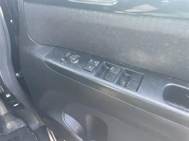 ホンダ Ｎ ＢＯＸ カスタム G SSパッケージ 和歌山県 2017(平29)年 9.6万km クリスタルブラックパール (株)IDOMが運営する【じしゃロン和歌山店】の自社ローン専用車両になります。こちらは現金またはオートローンご利用時の価格です。自社ローンご希望の方は別途その旨お申付け下さい/純正ナビ(AM/FM/CD/DVD/ワンセグ/BT)/アイドリングストップ/ETC/バックカメラ/片側パワースライド