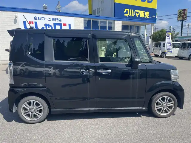 ホンダ Ｎ ＢＯＸ カスタム G SSパッケージ 和歌山県 2017(平29)年 9.6万km クリスタルブラックパール (株)IDOMが運営する【じしゃロン和歌山店】の自社ローン専用車両になります。こちらは現金またはオートローンご利用時の価格です。自社ローンご希望の方は別途その旨お申付け下さい/純正ナビ(AM/FM/CD/DVD/ワンセグ/BT)/アイドリングストップ/ETC/バックカメラ/片側パワースライド