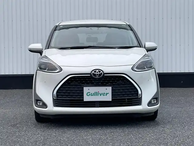 トヨタ シエンタ G セーフティエディションⅡ 千葉県 2020(令2)年 1.2万km ホワイトパールクリスタルシャイン 純正9インチナビ/(フルセグTV/BT/CD/DVD/FM/AM)/バックカメラ/前後ドライブレコーダー/衝突被害軽減システム/車線逸脱警報/両側パワースライドドア/横滑り防止装置/ビルトインETC/アイドリングストップ/LEDヘッドライト/オートライト/ウィンカーミラー/電動格納ミラー/シートリフター/プッシュスタート/スマートキー/フロアマット/ドアバイザー/スペアキー