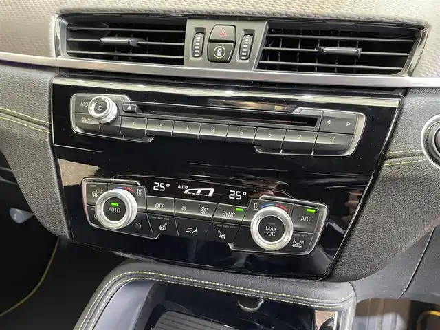 ＢＭＷ Ｘ２ xDrive20i 岩手県 2019(平31)年 3.1万km サンセットオレンジ ４WD/ターボ/ドライビングアシスト/衝突回避・衝突軽減ブレーキ/レーンディパーチャーウォーニング/可変スピードリミッター/パーキング・アシスト/ヒルディセントコントロール/パークディスタンスコントロール/オートマチックテールゲート/パドルシフト/デイタイムライトニング/LEDヘッドライト/LEDフロント・リヤフォグランプ/純正ナビ/リヤビューカメラ/ETC/ダイナミックスタビリティコントロール/ダイナミックトラクションコントロール/純正１９インチアルミホイール