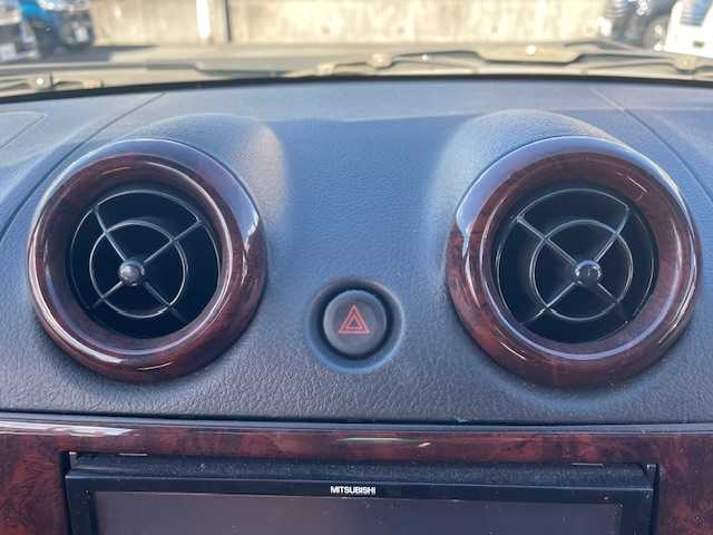 ダイハツ コペン タンレザーエディション 静岡県 2008(平20)年 7万km ホワイトパールマイカ ●社外ナビ/（ワンセグ/CD/DVD）/(NR-MZ03)/●アクティブトップ/●フォグランプ/●ウッドコンビステアリング/●ETC/●運転席＆助手席シートヒーター/●clarionスピーカー/●シガーライター/●純正フロアマット/●純正15インチアルミホイール