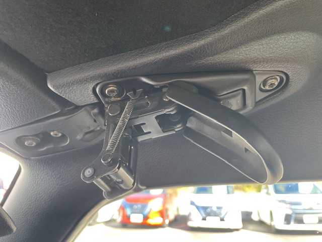 ダイハツ コペン タンレザーエディション 静岡県 2008(平20)年 7万km ホワイトパールマイカ ●社外ナビ/（ワンセグ/CD/DVD）/(NR-MZ03)/●アクティブトップ/●フォグランプ/●ウッドコンビステアリング/●ETC/●運転席＆助手席シートヒーター/●clarionスピーカー/●シガーライター/●純正フロアマット/●純正15インチアルミホイール