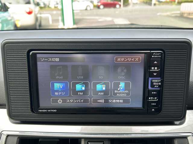 ダイハツ キャスト スタイル X リミテッド SAⅢ 静岡県 2020(令2)年 2.2万km ファイアークォーツレッドM 純正メモリナビ/・CD/・DVD/・フルセグＴＶ/・Bluetooth/・USB/・AM/・FM/主要装備/・衝突軽減/・横滑り防止装置/・レーンキープ/・バックカメラ/・シートヒーターD/N席/・ETC/・ステリモ/・スマートキー/・プッシュスタート/・スペアキー1本/・ハロゲンヘッドライト/・オートライト/・オートハイビーム/・純正フロアマット