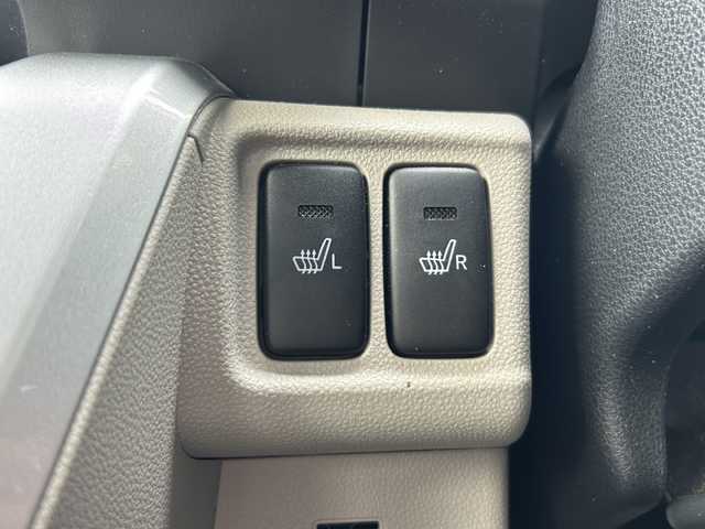 ダイハツ キャスト スタイル X リミテッド SAⅢ 静岡県 2020(令2)年 2.2万km ファイアークォーツレッドM 純正メモリナビ/・CD/・DVD/・フルセグＴＶ/・Bluetooth/・USB/・AM/・FM/主要装備/・衝突軽減/・横滑り防止装置/・レーンキープ/・バックカメラ/・シートヒーターD/N席/・ETC/・ステリモ/・スマートキー/・プッシュスタート/・スペアキー1本/・ハロゲンヘッドライト/・オートライト/・オートハイビーム/・純正フロアマット