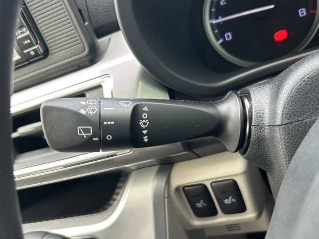 ダイハツ キャスト スタイル X リミテッド SAⅢ 静岡県 2020(令2)年 2.2万km ファイアークォーツレッドM 純正メモリナビ/・CD/・DVD/・フルセグＴＶ/・Bluetooth/・USB/・AM/・FM/主要装備/・衝突軽減/・横滑り防止装置/・レーンキープ/・バックカメラ/・シートヒーターD/N席/・ETC/・ステリモ/・スマートキー/・プッシュスタート/・スペアキー1本/・ハロゲンヘッドライト/・オートライト/・オートハイビーム/・純正フロアマット