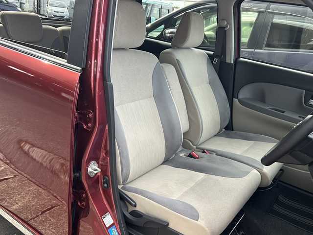 ダイハツ キャスト スタイル X リミテッド SAⅢ 静岡県 2020(令2)年 2.2万km ファイアークォーツレッドM 純正メモリナビ/・CD/・DVD/・フルセグＴＶ/・Bluetooth/・USB/・AM/・FM/主要装備/・衝突軽減/・横滑り防止装置/・レーンキープ/・バックカメラ/・シートヒーターD/N席/・ETC/・ステリモ/・スマートキー/・プッシュスタート/・スペアキー1本/・ハロゲンヘッドライト/・オートライト/・オートハイビーム/・純正フロアマット