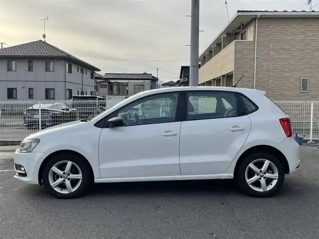 フォルクスワーゲン ポロ TSIコンフォートL アップグレードPKG 福島県 2015(平27)年 16.6万km オリックスホワイトパールエフェクト ワンオーナー/純正メモリーナビ/CD/DVD/SD/BT/USB/フルセグTV/レーダークルーズコントロール/ステアリングリモコン/アイドリングストップ/パドルシフト/バックカメラ/ドライブレコーダー/オートライト/フォグライト/フロアマット/キーレス/ETC