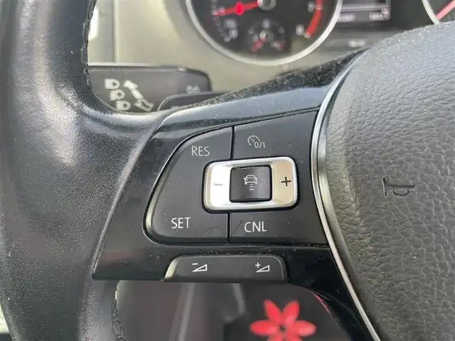 フォルクスワーゲン ポロ TSIコンフォートL アップグレードPKG 福島県 2015(平27)年 16.6万km オリックスホワイトパールエフェクト ワンオーナー/純正メモリーナビ/CD/DVD/SD/BT/USB/フルセグTV/レーダークルーズコントロール/ステアリングリモコン/アイドリングストップ/パドルシフト/バックカメラ/ドライブレコーダー/オートライト/フォグライト/フロアマット/キーレス/ETC