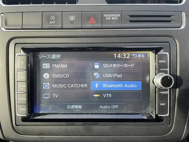 フォルクスワーゲン ポロ TSIコンフォートL アップグレードPKG 福島県 2015(平27)年 16.6万km オリックスホワイトパールエフェクト ワンオーナー/純正メモリーナビ/CD/DVD/SD/BT/USB/フルセグTV/レーダークルーズコントロール/ステアリングリモコン/アイドリングストップ/パドルシフト/バックカメラ/ドライブレコーダー/オートライト/フォグライト/フロアマット/キーレス/ETC