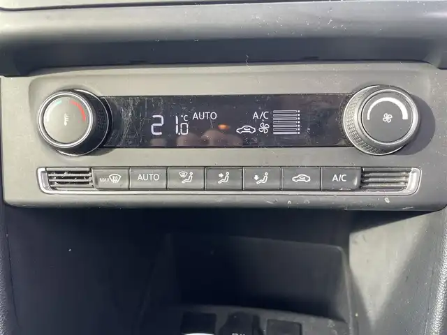 フォルクスワーゲン ポロ TSIコンフォートL アップグレードPKG 福島県 2015(平27)年 16.6万km オリックスホワイトパールエフェクト ワンオーナー/純正メモリーナビ/CD/DVD/SD/BT/USB/フルセグTV/レーダークルーズコントロール/ステアリングリモコン/アイドリングストップ/パドルシフト/バックカメラ/ドライブレコーダー/オートライト/フォグライト/フロアマット/キーレス/ETC