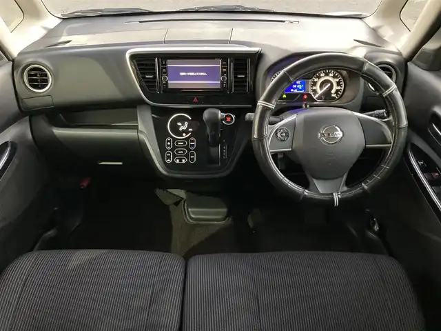 日産 デイズ ルークス ハイウェイスター Xターボ 福岡県 2018(平30)年 8.1万km ホワイトパール 純正ナビ(フルセグTV・CD・DVD・FM・AM・BT)/・MM318D-W/片側パワースライドドア/ETC/プッシュスタート/スマートキー/純正フロアマット/ドアバイザー/衝突軽減ブレーキ/横滑り防止装置/車線逸脱抑止