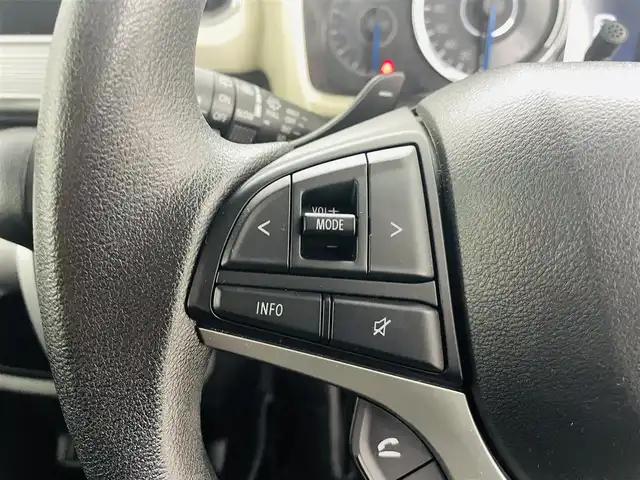 スズキ クロスビー HYBRID MV 福島県 2021(令3)年 3.4万km ピュアホワイトP スズキセーフティサポート/・デュアルカメラブレーキサポート/・誤発進抑制機能/・車線維持支援機能/・ふらつき警報機能/・全車速追従機能付クルーズコントロール/・先行車発進お知らせ機能/・横滑り防止装置/・クリアランスソナー/・標識認識機能/・ハイビームアシスト/ターボ/純正８インチＳＤナビ（CN-RZ865）/・フルセグＴＶ/・ＣＤ／ＤＶＤ/・Bluetooth/・ＵＳＢ/・SD/・全方位カメラ/・ビルトインＥＴＣ/・ステアリングスイッチ/・パドルシフト/シートヒーター/純正ホイール/純正フロアマット/オートライト/前後ドライブレコーダー/スマートキー/プッシュスタート/スペアキー/アイドリングストップ