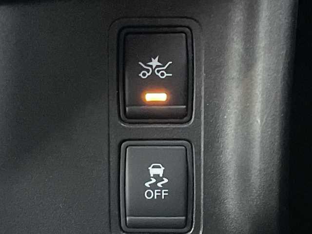 日産 セレナ ハイウェイスター Vセレクション 山口県 2017(平29)年 6万km ブリリアントホワイトパール エマージェンシーブレーキ/純正ナビ/バックカメラ/全周囲カメラ/プロパイロット/クルーズコントロール/デジタルインナーミラー/両側パワースライド/前後ドライブレコーダー/オートライト/アイドリングストップ/前後コーナーセンサー/クリアランソナー/ドアバイザー/電動格納ミラー/純正フロアマット/ETC