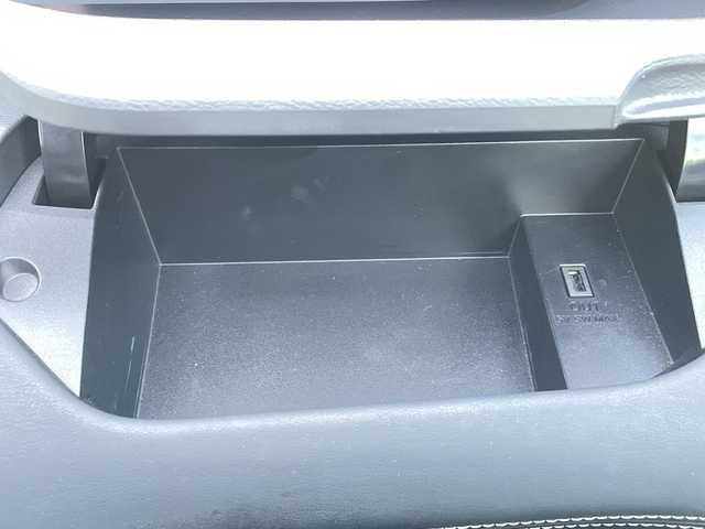 日産 セレナ ハイウェイスター Vセレクション 山口県 2017(平29)年 6万km ブリリアントホワイトパール エマージェンシーブレーキ/純正ナビ/バックカメラ/全周囲カメラ/プロパイロット/クルーズコントロール/デジタルインナーミラー/両側パワースライド/前後ドライブレコーダー/オートライト/アイドリングストップ/前後コーナーセンサー/クリアランソナー/ドアバイザー/電動格納ミラー/純正フロアマット/ETC