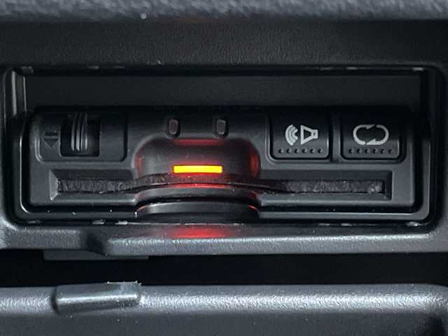 日産 セレナ ハイウェイスター Vセレクション 山口県 2017(平29)年 6万km ブリリアントホワイトパール エマージェンシーブレーキ/純正ナビ/バックカメラ/全周囲カメラ/プロパイロット/クルーズコントロール/デジタルインナーミラー/両側パワースライド/前後ドライブレコーダー/オートライト/アイドリングストップ/前後コーナーセンサー/クリアランソナー/ドアバイザー/電動格納ミラー/純正フロアマット/ETC