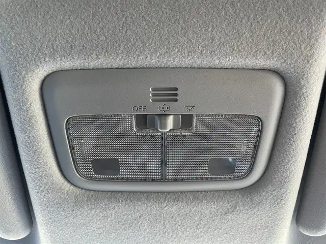 トヨタ シエンタ ハイブリッド G 千葉県 2015(平27)年 6.1万km コバルトブルーメタリック 純正11型後席フリップダウンモニター/ALPINEディスプレイオーディオ/・Apple CarPlay/Android Auto対応/・ラジオ/CD/DVD/BT/ビルトインETC/セーフティセンスＣ/・レーンディパーチャーアラート/・プリクラッシュセーフティ/・オートマチックハイビーム/両側電動パワースライドドア/プッシュスタート/スマートキー/純正フロアマット/オートライト/HIDヘッドライト/フォグライト/保証書/取扱説明書