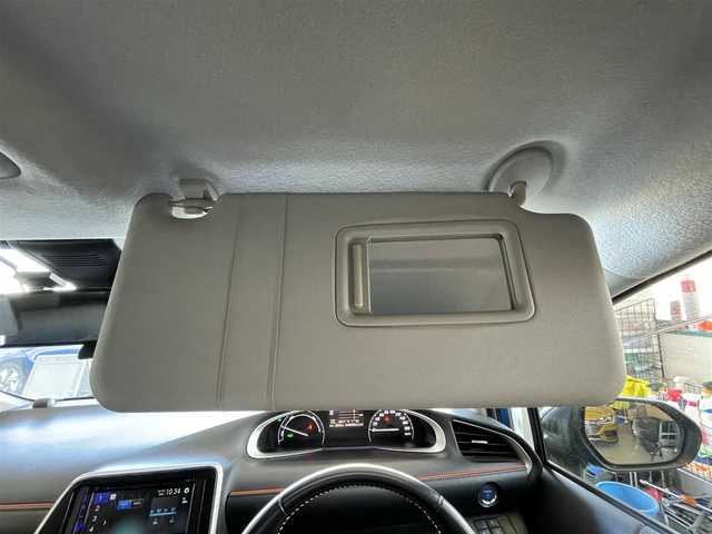 トヨタ シエンタ ハイブリッド G 千葉県 2015(平27)年 6.1万km コバルトブルーメタリック 純正11型後席フリップダウンモニター/ALPINEディスプレイオーディオ/・Apple CarPlay/Android Auto対応/・ラジオ/CD/DVD/BT/ビルトインETC/セーフティセンスＣ/・レーンディパーチャーアラート/・プリクラッシュセーフティ/・オートマチックハイビーム/両側電動パワースライドドア/プッシュスタート/スマートキー/純正フロアマット/オートライト/HIDヘッドライト/フォグライト/保証書/取扱説明書