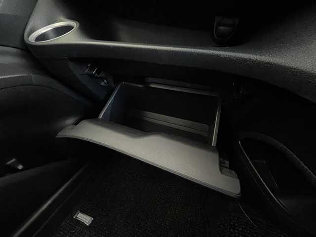 トヨタ シエンタ ハイブリッド G 千葉県 2015(平27)年 6.1万km コバルトブルーメタリック 純正11型後席フリップダウンモニター/ALPINEディスプレイオーディオ/・Apple CarPlay/Android Auto対応/・ラジオ/CD/DVD/BT/ビルトインETC/セーフティセンスＣ/・レーンディパーチャーアラート/・プリクラッシュセーフティ/・オートマチックハイビーム/両側電動パワースライドドア/プッシュスタート/スマートキー/純正フロアマット/オートライト/HIDヘッドライト/フォグライト/保証書/取扱説明書