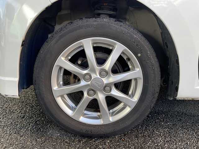 ダイハツ ムーヴ カスタム X 大阪府 2011(平23)年 10.2万km パールホワイトⅢ 純正ナビ/フルセグテレビ/バックカメラ/DVD再生有り/純正アルミホイール/純正フロアマット/プッシュスタート/ETC/ABS/ドアバイザー