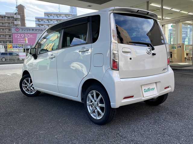 ダイハツ ムーヴ カスタム X 大阪府 2011(平23)年 10.2万km パールホワイトⅢ 純正ナビ/フルセグテレビ/バックカメラ/DVD再生有り/純正アルミホイール/純正フロアマット/プッシュスタート/ETC/ABS/ドアバイザー