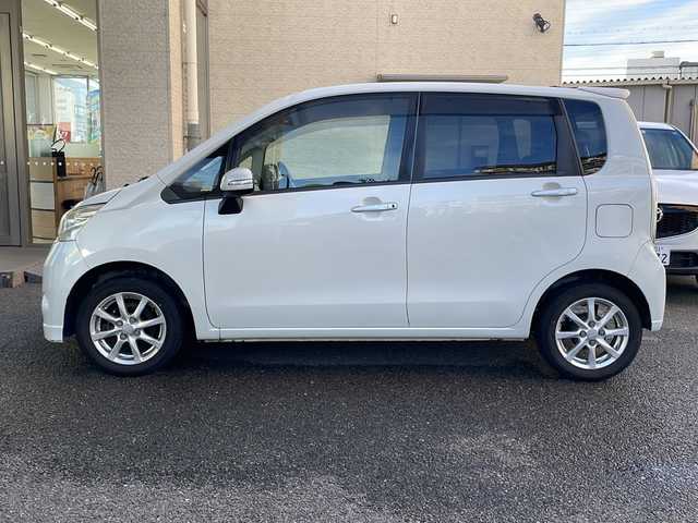 ダイハツ ムーヴ カスタム X 大阪府 2011(平23)年 10.2万km パールホワイトⅢ 純正ナビ/フルセグテレビ/バックカメラ/DVD再生有り/純正アルミホイール/純正フロアマット/プッシュスタート/ETC/ABS/ドアバイザー