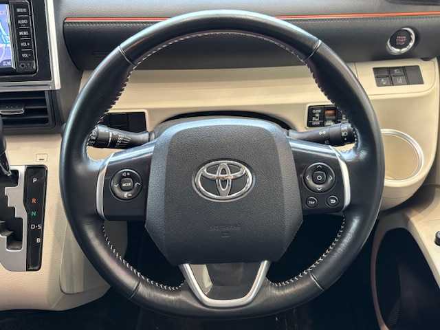 トヨタ シエンタ G 千葉県 2017(平29)年 3.3万km レッドマイカM Toyota Safety Sense/・プリクラッシュセーフティ/・レーンディパーチャーアラート/・オートハイビーム/アイドリングストップ/両側パワースライドドア/純正SDナビ/ワンセグTV/【CD再生機能　Bluetooth接続】/バックカメラ/ドライブレコーダー/ETC/LEDヘッドライト/フォグライト/ウインカーミラー/社外16インチアルミホイル/スマートキー
