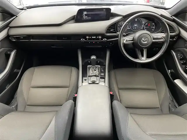 マツダ マツダ３ファストバック 15S ツーリング 滋賀県 2019(令1)年 4.1万km チタニウムフラッシュマイカ 禁煙車/マツダコネクトナビ/・CD/DVD/HDMI/Bluetooth/フルセグ/AUX/LEDヘッドライト/ヘッドライトディスプレイ/360度セーフティパッケージ/オートマチックハイビーム/パーキングオートホールド/革巻きステアリング/ドライブレコーダー/追従クルーズコントロール/純正１８AW/電動格納ウィンカーミラー/スマートキー/プッシュスタート