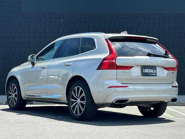 ボルボ ＸＣ６０ D4 AWD インスクリプション 埼玉県 2018(平30)年 6.9万km ルミナスサンドメタリック 茶革シート/ｈａｒｍａｎ／ｋａｒｄｏｎ/アダプティブクルーズコントロール/Ａｐｐｌｅ　Ｃａｒ　Ｐｌａｙ/純正HDDナビ/(Bluetooth/USB/CD/フルセグ)/全周囲カメラ/ヘッドアップディスプレイ/ブラインドスポットモニター/全席シートヒーター