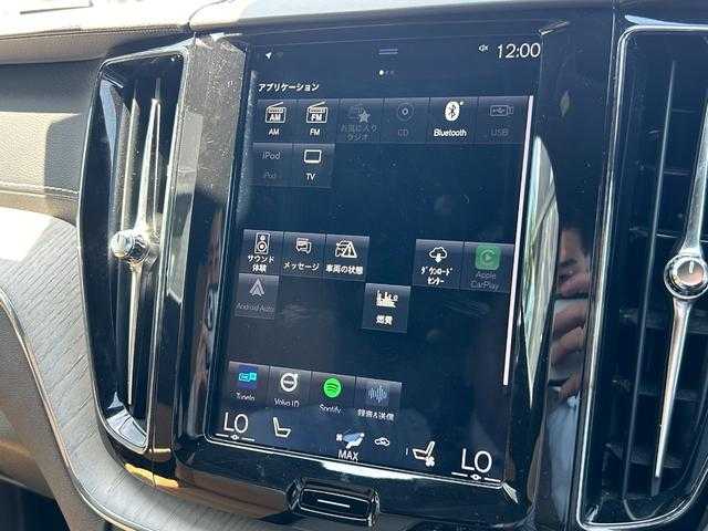 ボルボ ＸＣ６０ D4 AWD インスクリプション 埼玉県 2018(平30)年 6.9万km ルミナスサンドメタリック 茶革シート/ｈａｒｍａｎ／ｋａｒｄｏｎ/アダプティブクルーズコントロール/Ａｐｐｌｅ　Ｃａｒ　Ｐｌａｙ/純正HDDナビ/(Bluetooth/USB/CD/フルセグ)/全周囲カメラ/ヘッドアップディスプレイ/ブラインドスポットモニター/全席シートヒーター