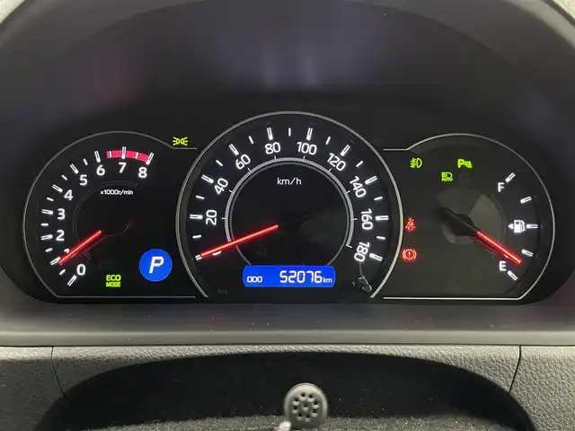 トヨタ ヴォクシー ZS 煌Ⅱ 愛知県 2020(令2)年 5.2万km ホワイトパールクリスタルシャイン 社外８型ナビ　社外後席モニター　３眼ＬＥＤ　禁煙車　両側パワスラ　フルセグＴＶ　バックカメラ　ＥＴＣ　ドラレコ　セーフティセンス　衝突軽減　レーンキープ　オートハイビーム　ＤＶＤ　クルコン　ＵＳＢ　シートバックテーブル　ロールサンシェード　アルパインフリップダウンモニター　プッシュスタート　スマートキー　純正アルミホイール　前後コーナーセンサー　純正フロアマット　後席エアコン　アイドリングストップ　オールシーズンタイヤ