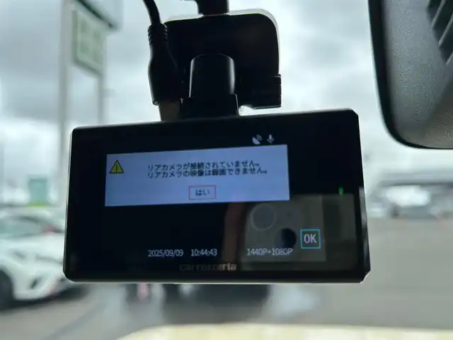スズキ ジムニー XC 宮城県 2025(令7)年 0.2万km シフォンアイボリーM オプションフロントグリル純正フロントグリル車載/セーフティサポート/・デュアルセンサーブレーキサポート/・車線逸脱警報機能/・ふらつき警報機能/・先行車発進お知らせ機能/・標識認識機能/・ハイビームアシスト/リアパーキングセンサー/社外HDDナビ（CN-H510WD）/・CD/DVD/・Bluetooth/バックカメラ/ビルトインETC/ドライブレコーダー/シートヒーター/革巻きステアリング/クルーズコントロール/LEDヘッドライト/フォグランプ/オートライト/スマートキー＆プッシュスタート/電動格納ミラー/純正16インチAW/純正フロアマット/純正ドアバイザー/W/サイド/カーテンエアバッグ