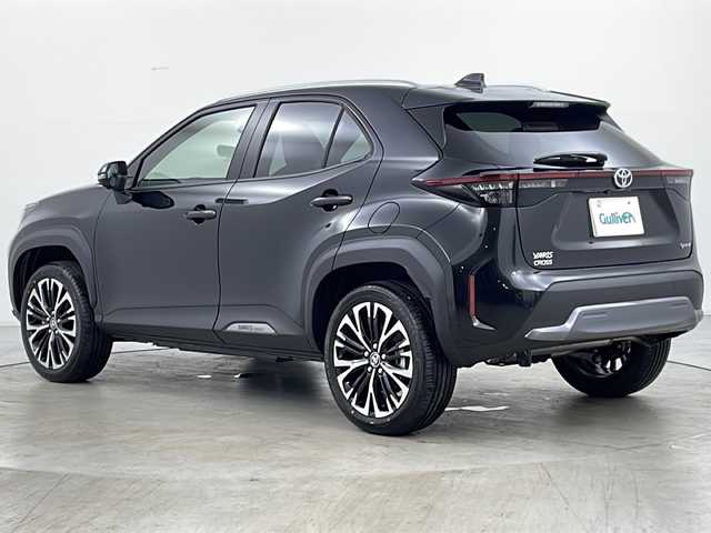 トヨタ ヤリスクロス ハイブリッド Z アドベンチャー 道央・札幌 2025(令7)年 0.1千km ブラックマイカ ・4WD　/・登録済未使用車/・寒冷地仕様/・純正ディスプレイオーディオ&BT&USB&HDMI&Miracast/・パノラミックビューモニター/・トヨタセーフティセンス/・レーダークルーズコントロール/・ブラインドスポットモニター/・ビルトインETC2.0/・D席パワーシート/・前席シートヒーター/・ステアリングヒーター/・ステアリングスイッチ/・ドアミラーヒーター/・電動格納ミラー/・LEDヘッドライト/・オートライト/・オートマチックハイビーム/・スマートキー/・スペアキー/・保証書/・取扱説明書