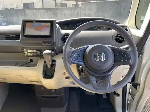 ホンダ Ｎ ＢＯＸ G ホンダセンシング 茨城県 2018(平30)年 2万km プラチナホワイトパール ワンオーナー/社外メモリナビ（CD/DVD/BT/ワンセグTV）/ビルトインETC/車線逸脱/衝突軽減ブレーキ/オートライト/クルーズコントロール/ステアリングスイッチ/プッシュスタート/アームレスト/レザー調シートカバー/フロアマット/ドアバイザー