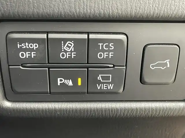 マツダ ＣＸ－５ XD プロアクティブ 岡山県 2018(平30)年 4.2万km ソウルレッドクリスタルM アルパインフリップダウンモニター/パワーバックドア/ドライビングポジションサポートパッケージ/　・運転席10wayパワーシート＆シートメモリー/　・運転席、助手席シートヒーター/　・ステアリングヒーター/360°ビュー・モニター/純正SDナビ/【Bluetooth/フルセグTV/CD/DVD/USB】/レーダークルーズコントロール/オートハイビーム/LEDヘッドライト/ETC/ブラインドスポットモニター/衝突軽減ブレーキシステム/ドライブレコーダー（前後）/純正フロアマット/オートブレーキホールド/スマートキー×2/新車保証書/取扱説明書