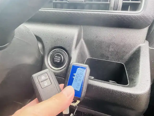 スズキ ワゴンＲ HYBRID FZ 岡山県 2017(平29)年 9.2万km ブルーイッシュブラックパール3 (株)IDOMが運営する【じしゃロン岡山店】の自社ローン専用車両です。こちらは現金またはオートローンご利用時の価格です。 自社ローンご希望の方は別途その旨お申し付け下さい/・純正ナビゲーション/・全方位カメラ/・ＥＴＣ/・ＨＵＤ/・衝突軽減ブレーキ