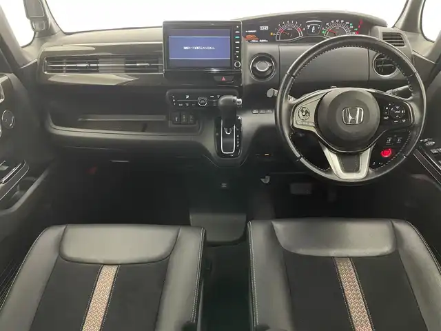 ホンダ Ｎ ＢＯＸ カスタム G EX ターボ ホンダセンシング 愛知県 2019(令1)年 6.4万km プラチナホワイトパール 純正８型ナビ　バックカメラ　禁煙車　ホンダセンシング　ハーフレザー　純正ドラレコ　スーパースライドシート　衝突軽減　追従クルコン　ハンドル支援　ＥＴＣ　誤発進抑制　ＬＥＤオートライト　ナノイーエアコン