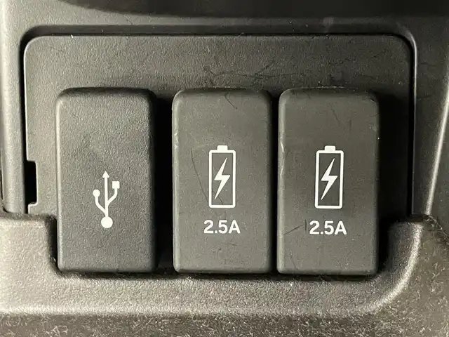 ホンダ Ｎ ＢＯＸ カスタム G EX ターボ ホンダセンシング 愛知県 2019(令1)年 6.4万km プラチナホワイトパール 純正８型ナビ　バックカメラ　禁煙車　ホンダセンシング　ハーフレザー　純正ドラレコ　スーパースライドシート　衝突軽減　追従クルコン　ハンドル支援　ＥＴＣ　誤発進抑制　ＬＥＤオートライト　ナノイーエアコン