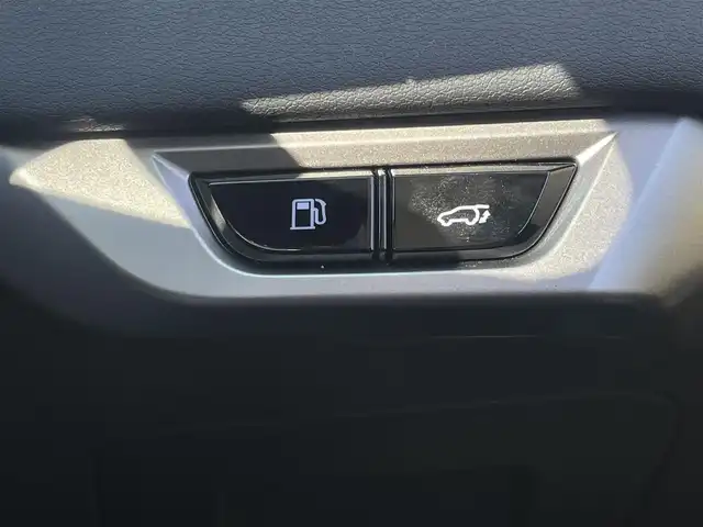 レクサス ＲＸ 450h+ バージョンL 東京都 2023(令5)年 2.6万km グラファイトブラックガラスフレーク 純正12.3インチナビ/フルセグTV/Bluetooth接続/パノラミックビューモニター/パノラマムーンルーフ/レクサスセーフティシステム/プリクラッシュセーフティ/レーンキープアシスト/ブラインドスポットモニター/オートマチックハイビーム/レーダークルーズコントロール/ステアリングスイッチ/電動パワーシート/電動パーキングブレーキ/ブレーキホールド/プッシュスタート/スマートキー/フルオートエアコン/カーテンエアバック/サイドエアバック