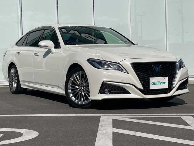トヨタ クラウン ハイブリッド S エレガンススタイルⅡ 神奈川県 2020(令2)年 6万km ホワイトパールクリスタルシャイン 純正ナビ/フルセグ/Bluetooth/CD/USB/クルーズコントロール　/バックカメラ　/ブラインドスポットモニター/ロードサインアシスト/パーキングサポート　/後退時交差車両検知警報システム/ビルドインＥＴＣ２．０　/ドライブレコーダー　/パワーシート　/シートヒーター　/レーンキープアシスト　/ＬＥＤヘッドライト/オートマチックハイビーム/スマートキー/プッシュスタート/ABS/横滑り防止装置/盗難防止装置/衝突被害軽減システム