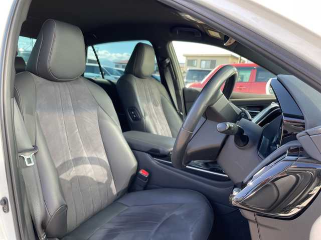 トヨタ クラウン ハイブリッド S エレガンススタイルⅡ 神奈川県 2020(令2)年 6万km ホワイトパールクリスタルシャイン 純正ナビ/フルセグ/Bluetooth/CD/USB/クルーズコントロール　/バックカメラ　/ブラインドスポットモニター/ロードサインアシスト/パーキングサポート　/後退時交差車両検知警報システム/ビルドインＥＴＣ２．０　/ドライブレコーダー　/パワーシート　/シートヒーター　/レーンキープアシスト　/ＬＥＤヘッドライト/オートマチックハイビーム/スマートキー/プッシュスタート/ABS/横滑り防止装置/盗難防止装置/衝突被害軽減システム