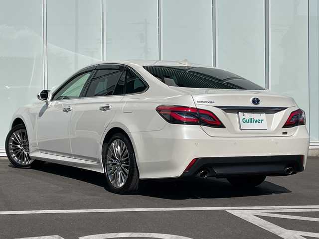 トヨタ クラウン ハイブリッド S エレガンススタイルⅡ 神奈川県 2020(令2)年 6万km ホワイトパールクリスタルシャイン 純正ナビ/フルセグ/Bluetooth/CD/USB/クルーズコントロール　/バックカメラ　/ブラインドスポットモニター/ロードサインアシスト/パーキングサポート　/後退時交差車両検知警報システム/ビルドインＥＴＣ２．０　/ドライブレコーダー　/パワーシート　/シートヒーター　/レーンキープアシスト　/ＬＥＤヘッドライト/オートマチックハイビーム/スマートキー/プッシュスタート/ABS/横滑り防止装置/盗難防止装置/衝突被害軽減システム