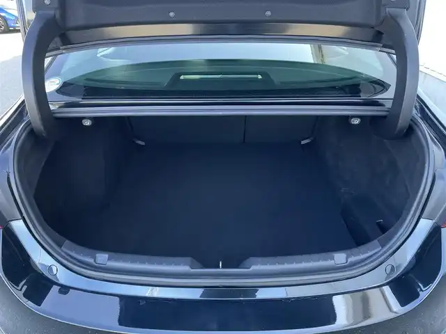 マツダ マツダ３セダン XD プロアクティブ ツーリングS 佐賀県 2022(令4)年 4万km ジェットブラックマイカ 純正10.25インチSDナビゲーション/・AM/FM/USB/HDMI/Bluetooth/バックカメラ/ビルトインETC/ヘッドアップディスプレイ/電子パーキングブレーキ/・AUTO HOLD機能/ISOFIX対応/パドルシフト/革巻きステアリング/ステアリングリモコン/社外18インチアルミホイール/純正LEDヘッドライト/・オートマチックハイビーム/純正フロアマット/純正ドアバイザ―/新車保証書/取扱説明書/スペアキー１本/i-ACTIVSENSE/・クルーズコントロール/・車線逸脱警報機能/・ブラインドスポットモニタリング/・スマートブレーキサポート/・パーキングセンサー/・ドライバーアテンションアラート