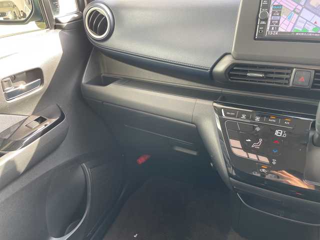 日産 デイズ ハイウェイスターX 愛知県 2020(令2)年 3.6万km プレミアムサンシャインオレンジメタリック/シルキーホワイト エマージェンシーブレーキ/純正ナビ/バックカメラ/コーナーセンサー/純正アルミホイール/LEDヘッドライト/オートマチックハイビーム/ドライブレコーダー/衝突軽減システム/フルセグ/CD DVD/Bluetooth/ステアリングスイッチ/スマートキー/プッシュスタート