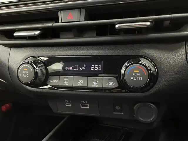 日産 オーラ ニスモ 宮城県 2022(令4)年 1.8万km スーパーブラック メーカーナビ/プロパイロット/インテリジェントルームミラー/全周囲カメラ/リアフォグランプ/フルセグTV/HDMI入力端子/ETC2.0/前後ドライブレコーダー/TVキャンセラー/ワイヤレス充電/専用ハーフレザーシート/17インチAW/禁煙