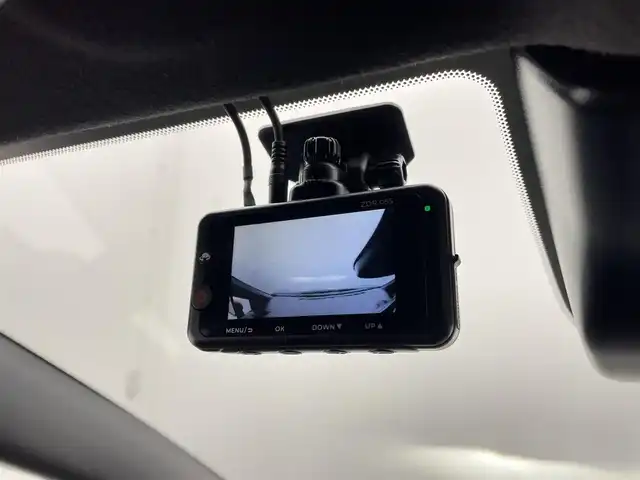 日産 オーラ ニスモ 宮城県 2022(令4)年 1.8万km スーパーブラック メーカーナビ/プロパイロット/インテリジェントルームミラー/全周囲カメラ/リアフォグランプ/フルセグTV/HDMI入力端子/ETC2.0/前後ドライブレコーダー/TVキャンセラー/ワイヤレス充電/専用ハーフレザーシート/17インチAW/禁煙