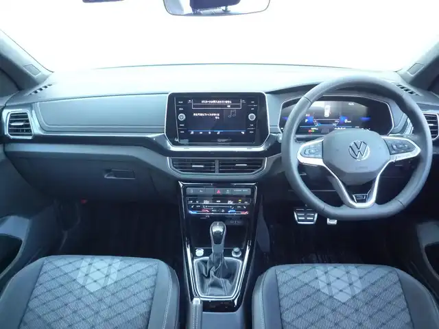フォルクスワーゲン ＶＷ Ｔ－クロス TSI Rライン 和歌山県 2025(令7)年 0.1万km グレー ワンオーナー/走行距離1079Km/純正ディスプレイオーディオ/  BT/USB/FM/AM/Andoroid Auto/Apple CarPlay/Travel Assist/プリクラッシュブレーキ/アダプティブクルーズコントロール/レーンキープアシストシステム/パークディスタンスコントロール/コーナーセンサー/純正18インチアルミホイール/純正LEDヘッドライト/純正ETC2.0/バックカメラ/社外ドライブレコーダー/スマートキー/プッシュスタート/スペアキーX1/保証書/取扱説明書